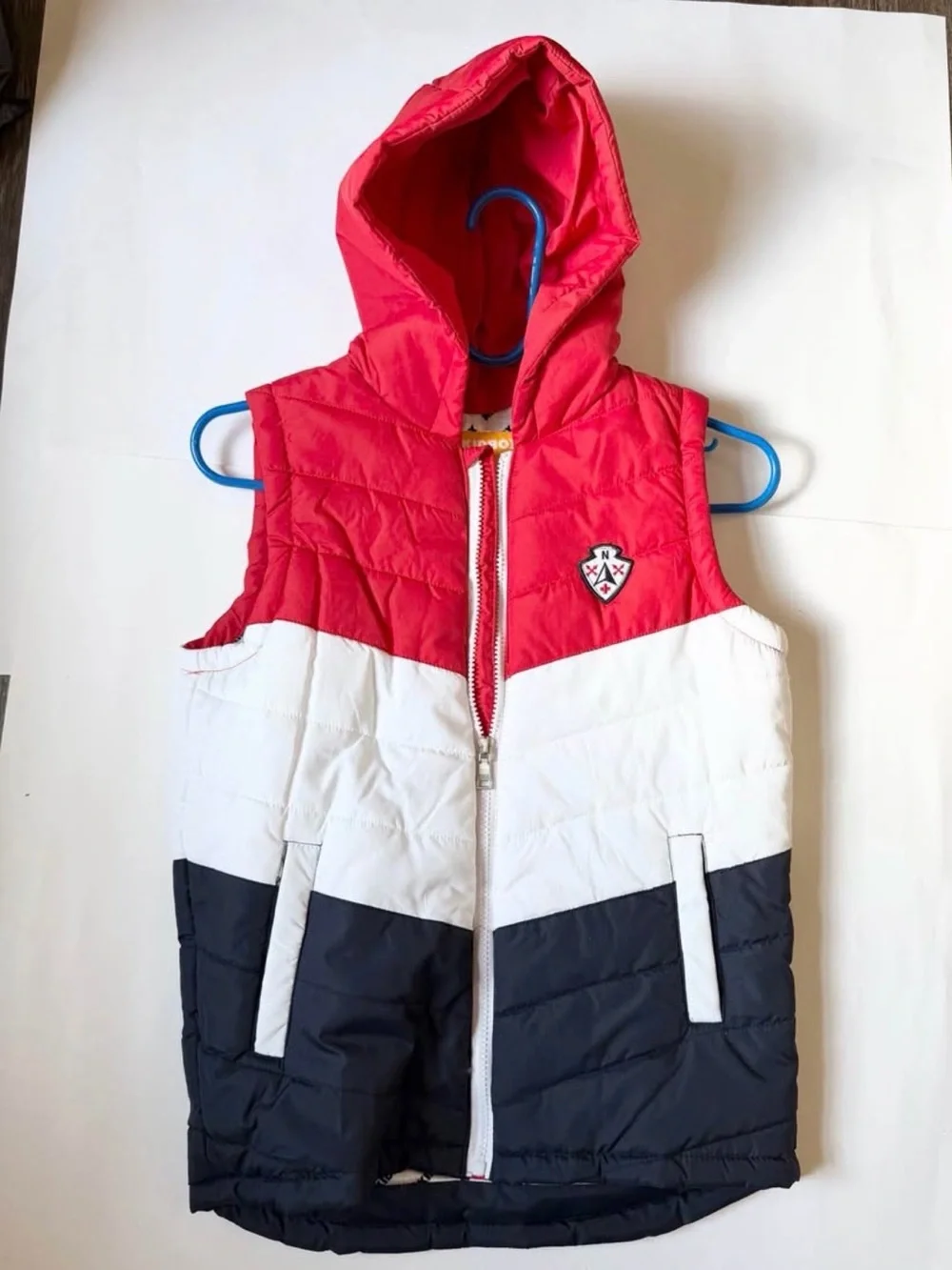 Kids Hooded Colorblock Puffer Vest - Red/White/Navy Boys Size M